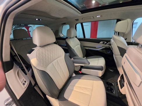 Used 2023 BMW X7 M60i w/ Executive Package AWD/4WD image 66