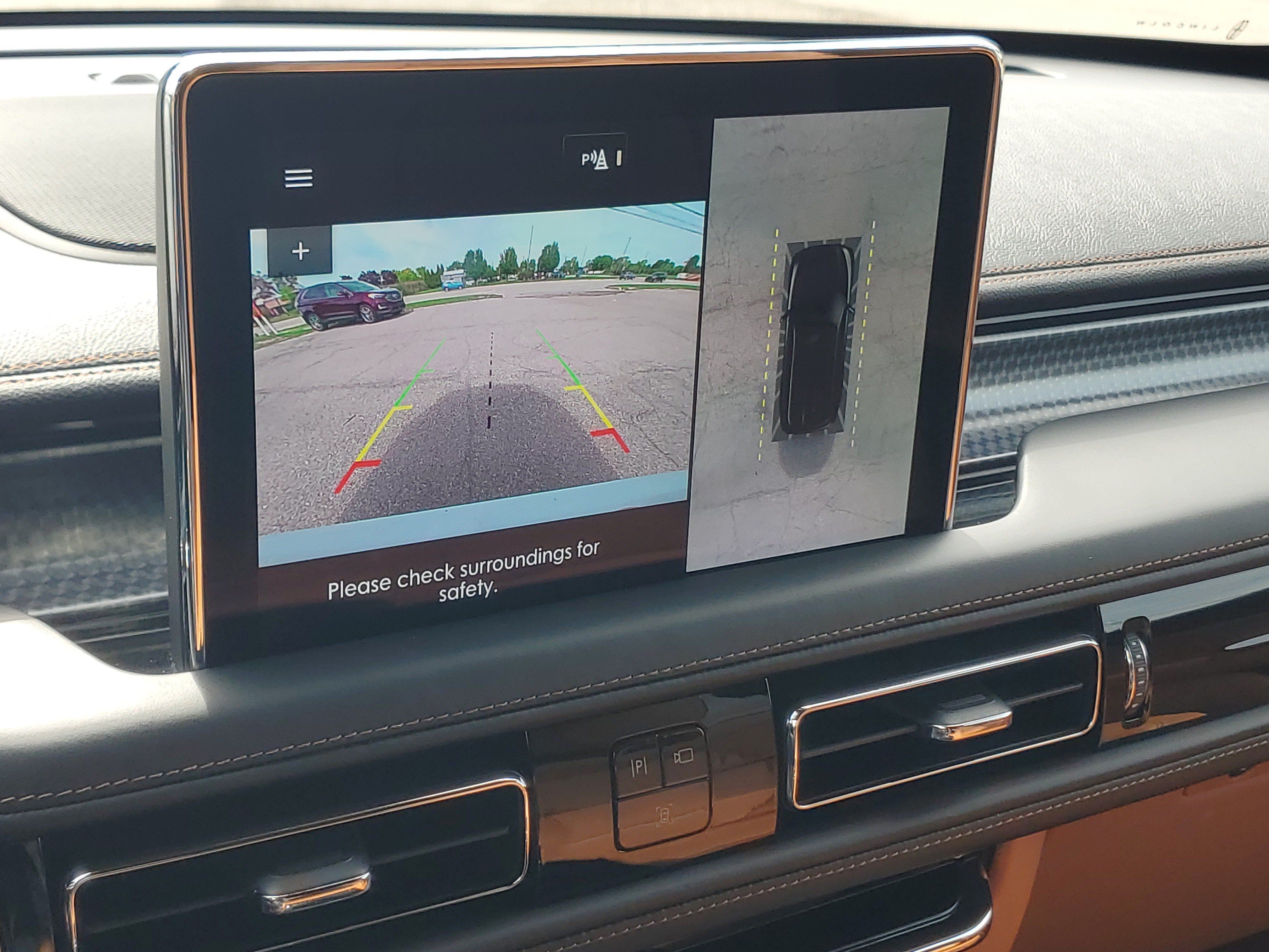 Used 2023 Lincoln Aviator Black Label w/ Class IV Trailer Tow Package AWD/4WD image 17