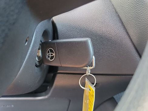 Used 2024 Toyota Corolla LE image 27