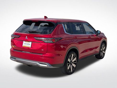 Used 2025 Mitsubishi Outlander SE FWD image 10
