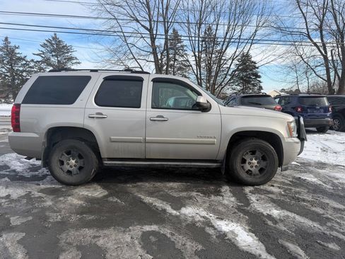 Used 2007 Chevrolet Tahoe LT w/ LT Preferred Equipment Group image 3