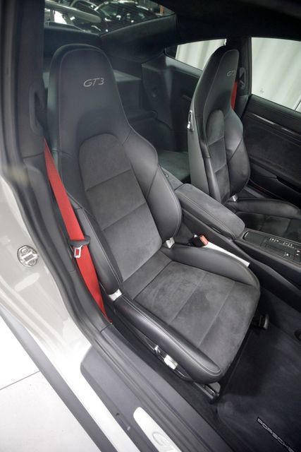 Used 2018 Porsche 911 GT3 RWD image 9