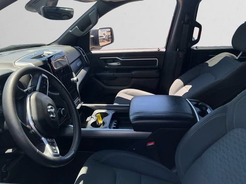 Used 2025 RAM 1500 Big Horn AWD/4WD image 9