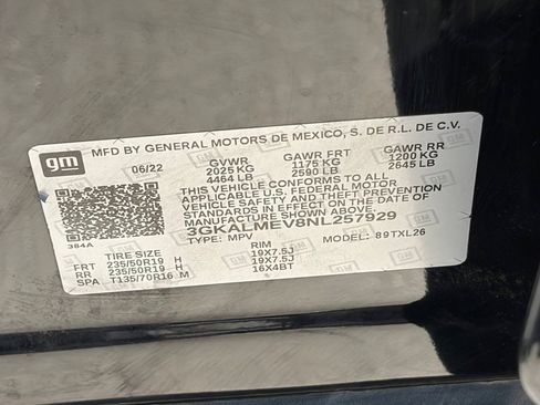 Used 2022 GMC Terrain SLE w/ Driver Convenience Package FWD image 14
