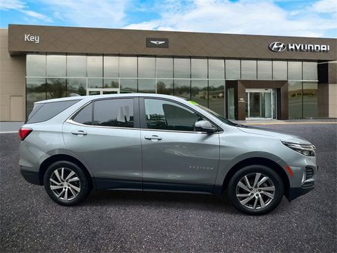 Used 2023 Chevrolet Equinox LT image 5