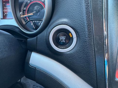 Used 2013 Dodge Journey SXT w/ Flexible Seating Group image 26