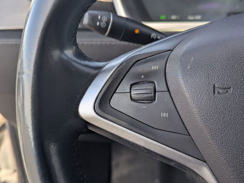 Used 2014 Tesla Model S 60 RWD image 19