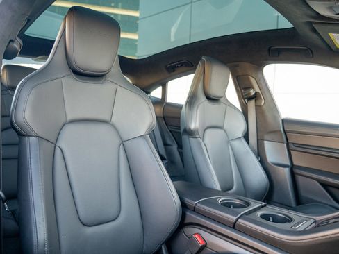 Certified 2021 Porsche Taycan Turbo S image 27