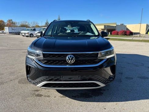 Used 2022 Volkswagen Taos S image 10