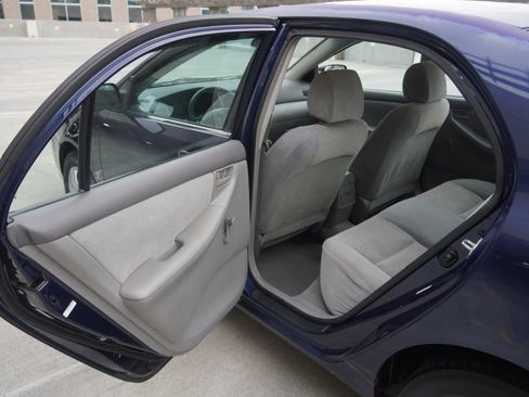 Used 2003 Toyota Corolla LE image 30