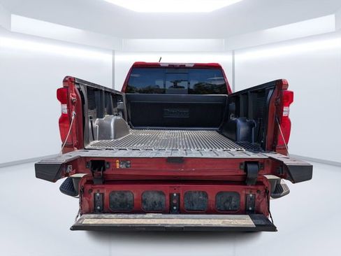 Used 2022 Chevrolet Silverado 1500 LTZ w/ LTZ Premium Package AWD/4WD image 18