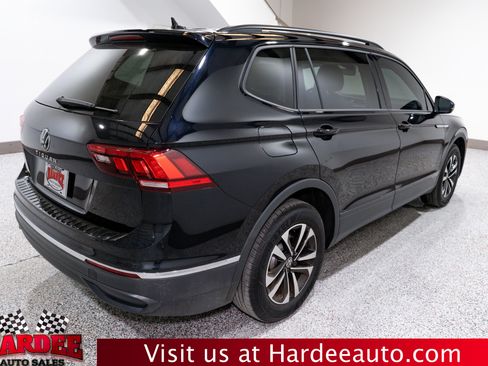 Used 2024 Volkswagen Tiguan S image 5
