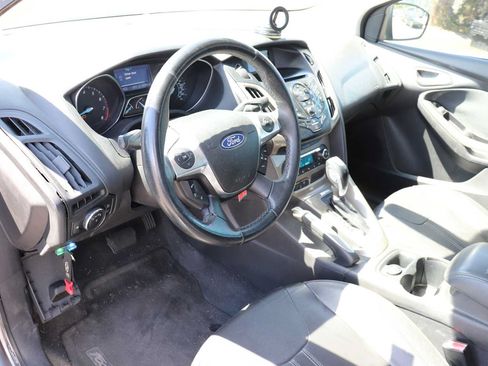 Used 2012 Ford Focus SEL FWD image 10