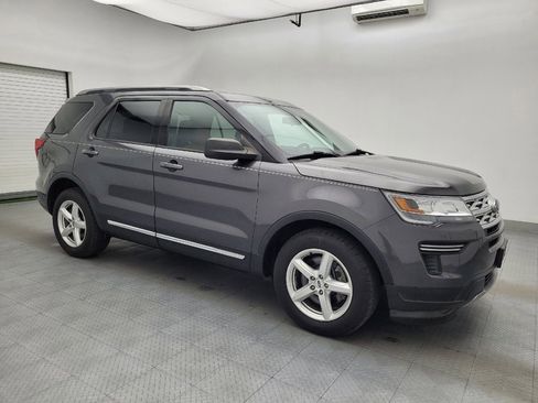 Used 2019 Ford Explorer XLT FWD image 11