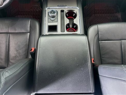 Used 2019 Ford Expedition XLT w/ Equipment Group 202A image 24