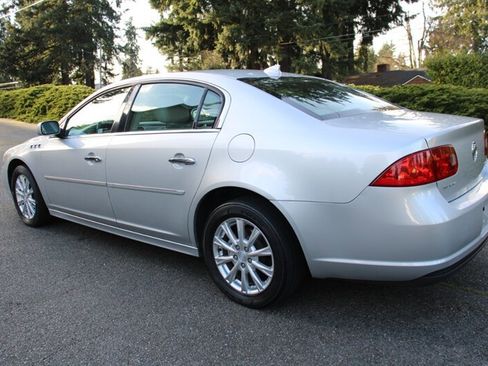 Used 2010 Buick Lucerne CXL image 4