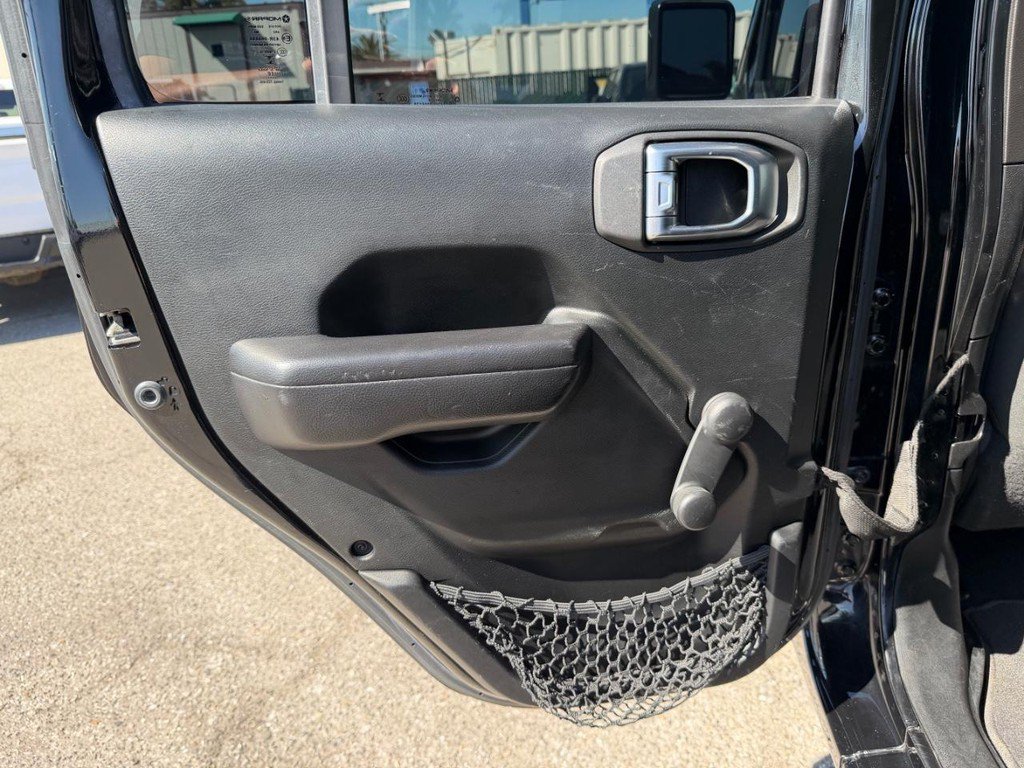 Used 2019 Jeep Wrangler Unlimited Sport AWD/4WD image 38