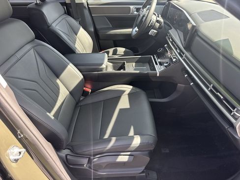 Used 2025 Hyundai Santa Fe SEL image 13