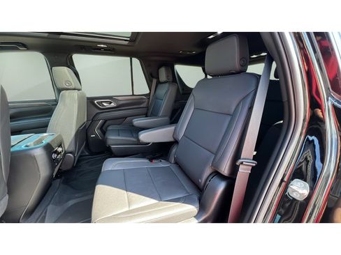 Certified 2024 Chevrolet Tahoe Z71 w/ Luxury Package AWD/4WD image 28