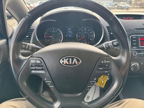 Used 2015 Kia Forte EX image 16