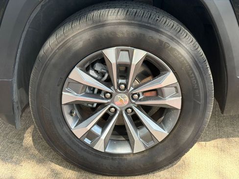 Used 2025 Chevrolet Equinox LT FWD image 31