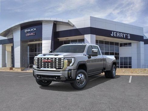 New 2026 GMC Sierra 3500 Denali w/ Denali Reserve Package image 32