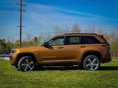 New 2026 Jeep Grand Cherokee Limited AWD/4WD image 6