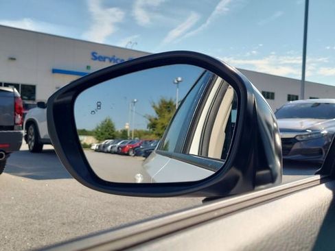 Used 2024 Honda Civic EX-L image 39