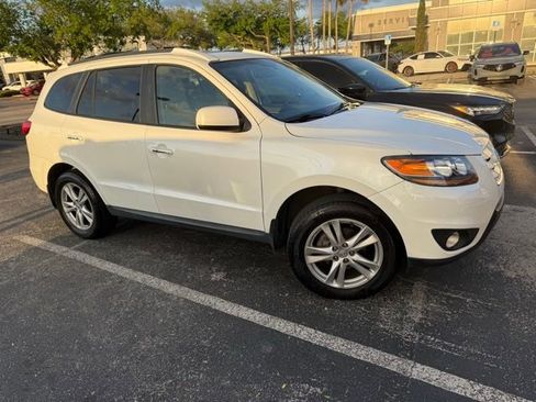 Used 2011 Hyundai Santa Fe Limited image 3