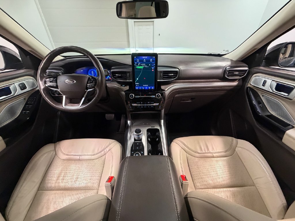 Used 2023 Ford Explorer Platinum w/ Technology Package AWD/4WD image 74