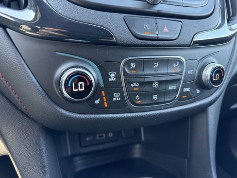 Used 2023 Chevrolet Equinox RS image 22