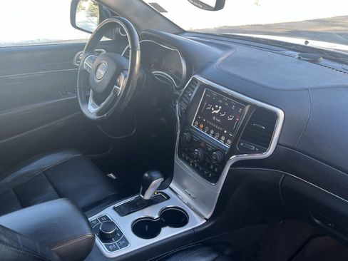 Used 2018 Jeep Grand Cherokee Summit image 13