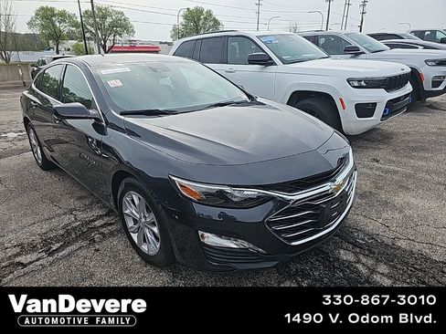 Used 2023 Chevrolet Malibu LT image 1
