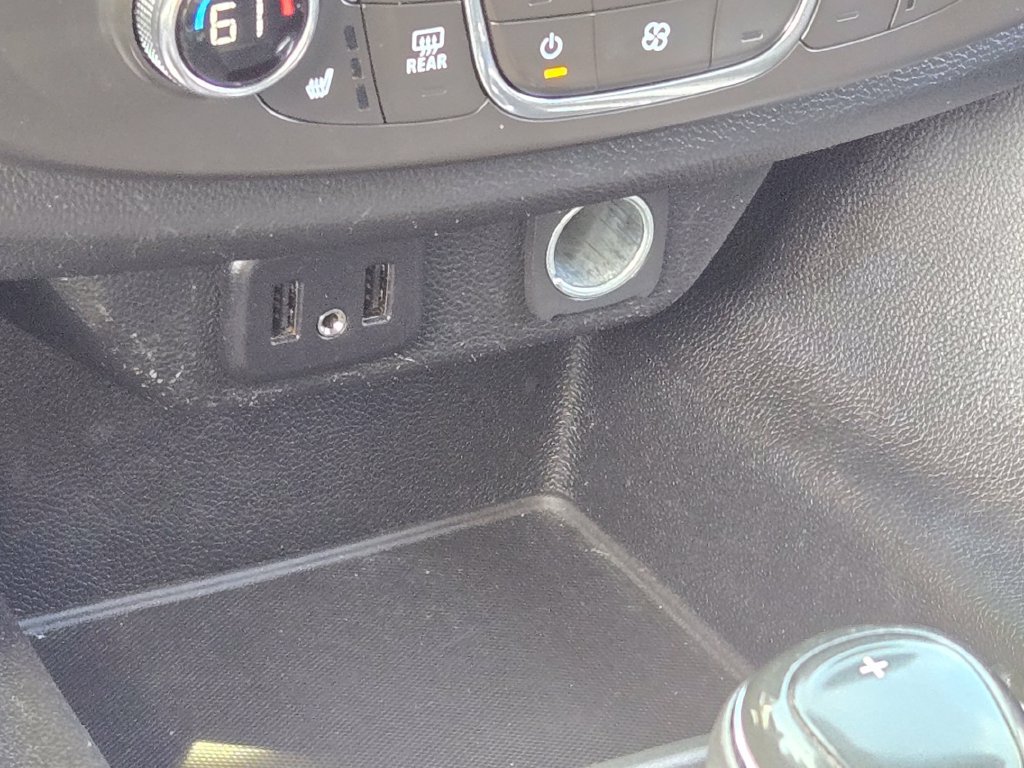 Used 2018 Chevrolet Traverse LT AWD/4WD image 38
