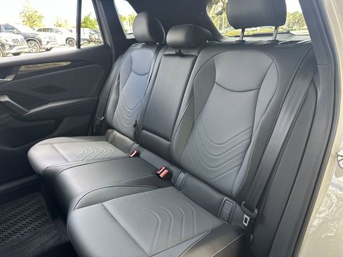 New 2026 Volkswagen Tiguan SE R-Line image 23