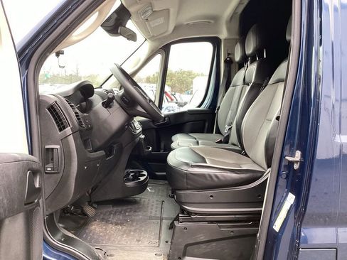 Used 2022 RAM ProMaster 2500 image 9