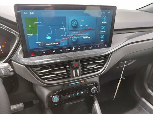 New 2025 Ford Escape ST-Line w/ Tech Pack #1 AWD/4WD image 17