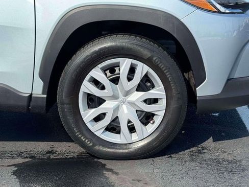 Used 2022 Toyota Corolla Cross L image 7