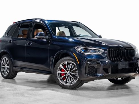 Used 2023 BMW X5 M50i w/ Executive Package image 2