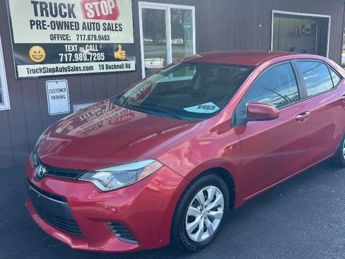 Used 2016 Toyota Corolla LE image 1