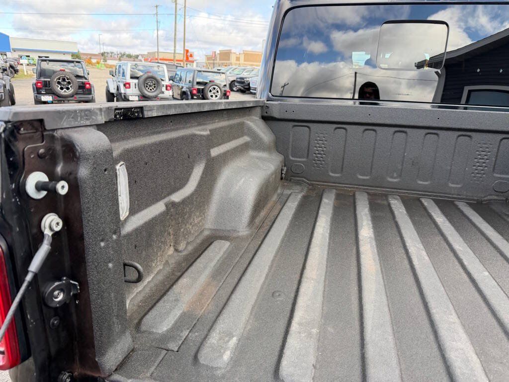 Used 2021 Jeep Gladiator Rubicon w/ Dual Top Group AWD/4WD image 46