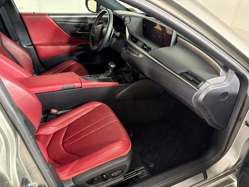 Used 2019 Lexus ES 350 F Sport w/ Accessory Package 2 FWD image 21