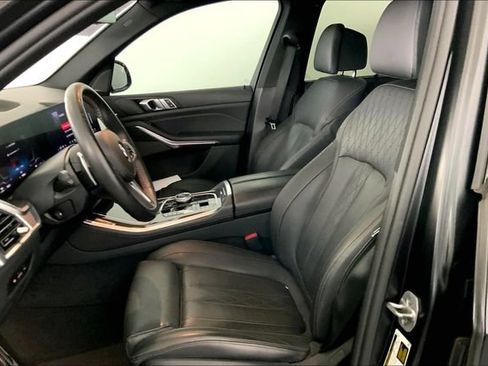 Used 2024 BMW X5 M60i AWD/4WD image 11