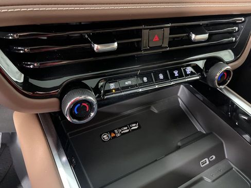 New 2026 Chevrolet Tahoe High Country w/ Sun And Tow Package image 34