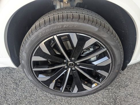 New 2026 Volvo XC90 B6 Ultra w/ Protection Package Premier AWD/4WD image 10