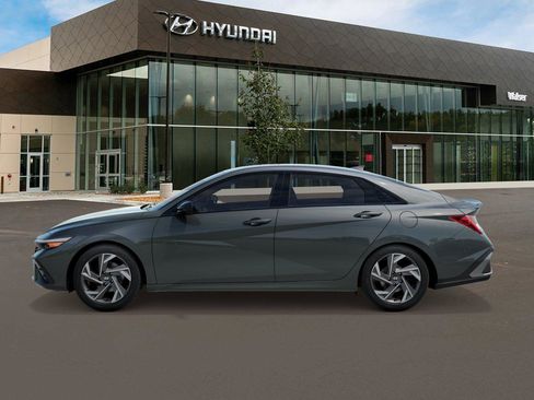 New 2026 Hyundai Elantra SEL Sport w/ Cargo Package image 4