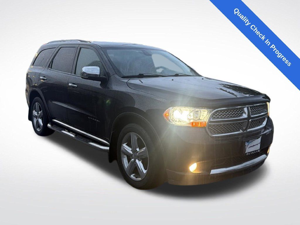 Used 2013 Dodge Durango Citadel w/ Trailer Tow Group IV AWD/4WD image 1