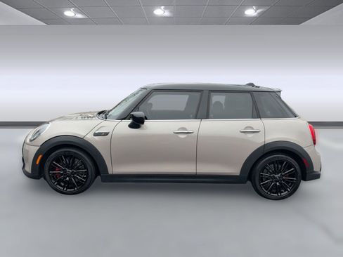 Used 2023 MINI Cooper S image 2