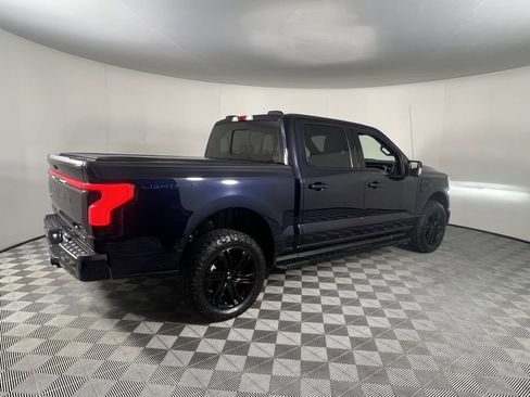 Used 2022 Ford F150 Lightning Platinum image 7