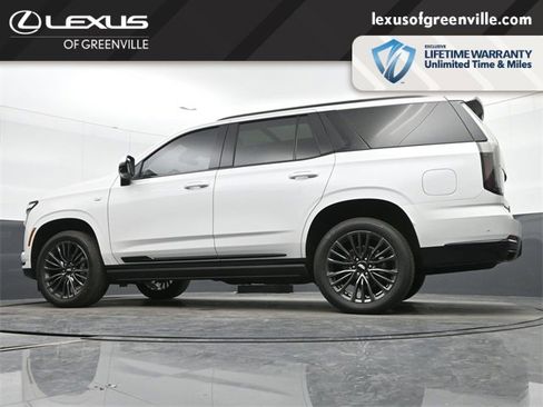 Used 2025 Cadillac Escalade Sport Platinum image 39